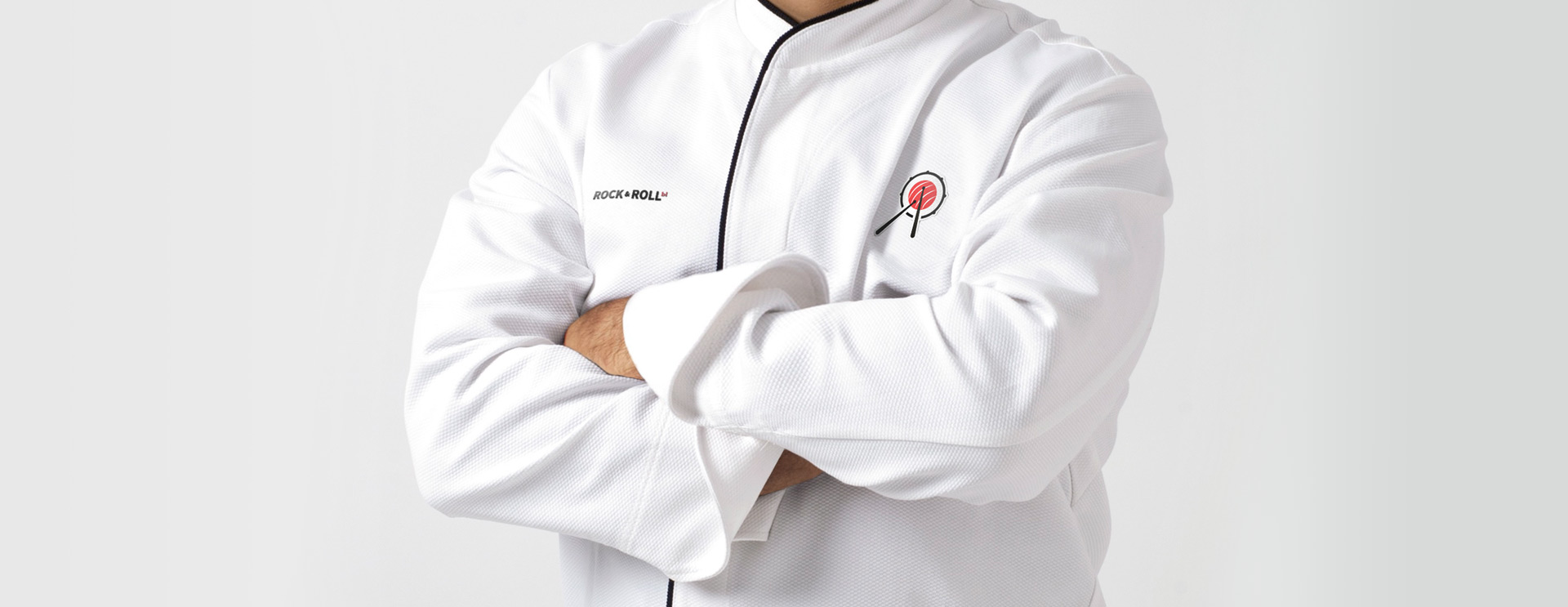 Дизайн-фирменного-стиля-формы-персонала-суши-Rock-and-Rollы